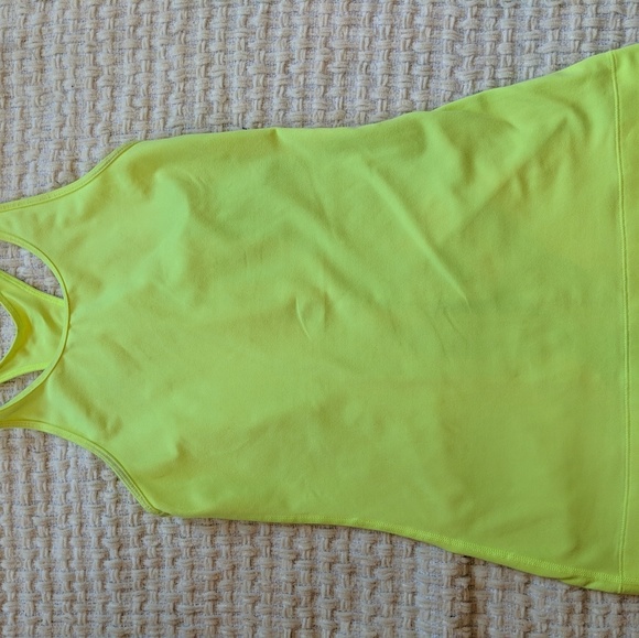 Under Armour tabk top - Picture 2 of 2